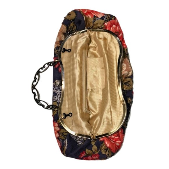 Vintage Floral Bag with Beaded Accents and Decorative Metal Handle and Clasp - Picture 7 of 13